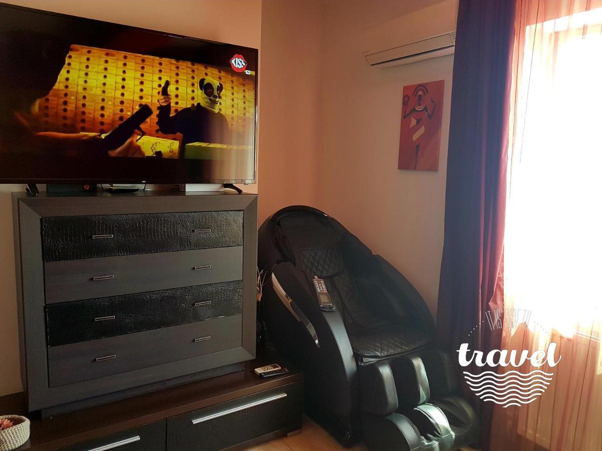 Ferienwohnung Yvo Lioness & Mamaia Nord Năvodari Exterior foto